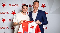 ecký záloník Christos Zafeiris (vlevo) a sportovní editel klubu Jií Bílek...