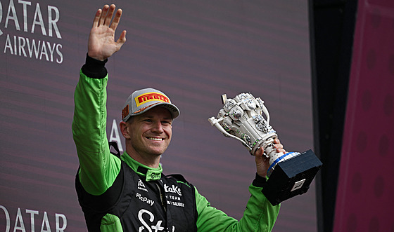Nico Hülkenberg ze Sauberu se raduje ze tetího místa ve Velké cen Velké...
