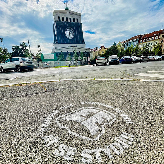 EE.Exkreman t vidí! i na Jiáku.