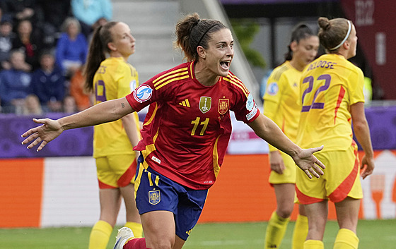panlská fotbalistka Alexia Putellasová se raduje z trefy proti Belgii.