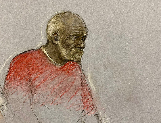 N�kolikanásobný násilník Ryland Headley u bristolského soudu (15. �ervna 2025)