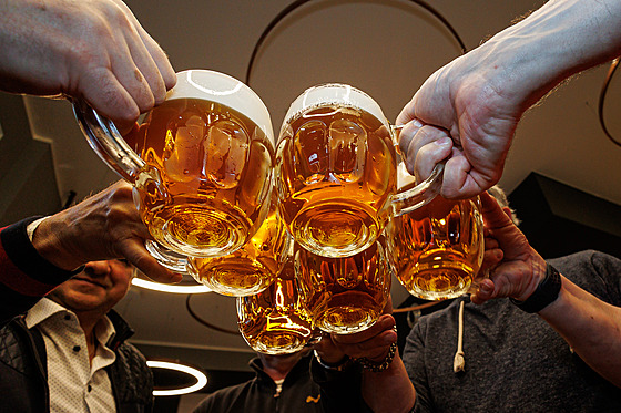 Díky Plze�skému Prazdroji se restaurace py�ní nejmodern�j�í vý�epní technikou a...