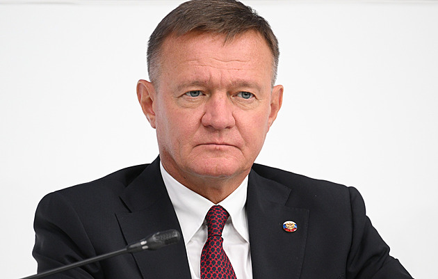 Putin nečekaně vyhodil ministra dopravy, ten následně spáchal sebevraždu