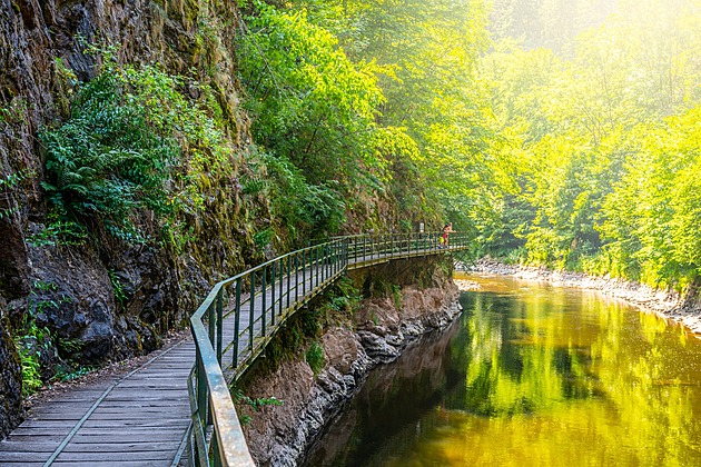 Pěšky napříč Českem. Vyzkoušejte si turistiku na dálkových trasách