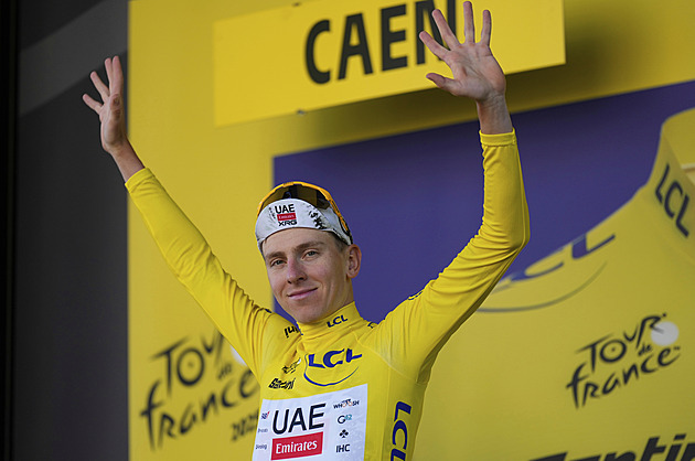 Pogačar letěl, Vingegaard trpěl. Slovinec vede Tour, časovce vládl Evenepoel