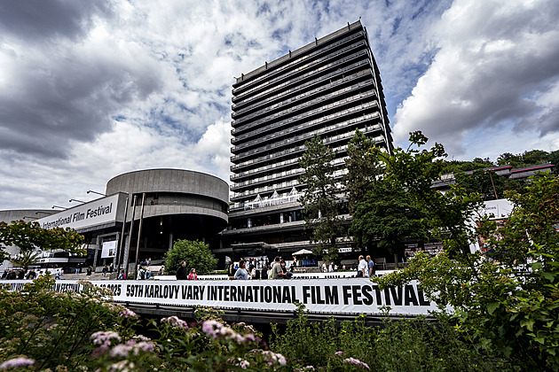 Book-to-Screen. Karlovarský festival chce posílit vztahy filmového a knižního světa Book-to-Screen. Karlovarský festival chce posílit vztahy filmového a knižního světa