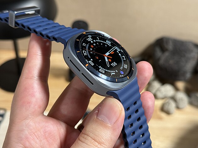 Nov srie chytrch hodinek Samsung Galaxy Watch , Watch 8 Classic a Watch...