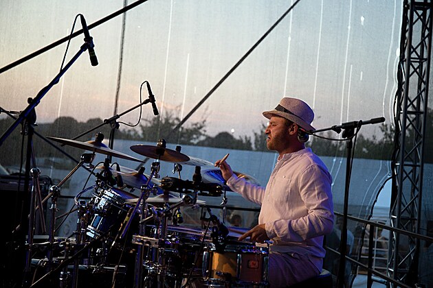 Legend�rn� Houmr�v triatlon a HoumrFest zvou do Ji��kova na 31. ro�n�k