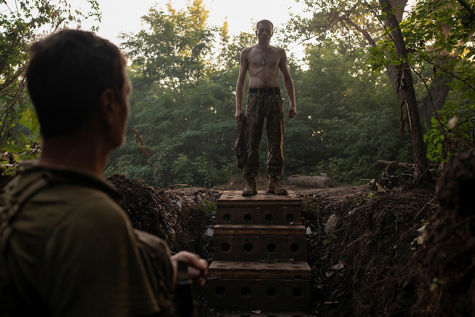 Do ukrajinské armády už mohou i lidé nad 60 let. Mají pomoci s nedostatkem vojáků