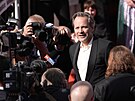 Americký herec Peter Sarsgaard na slavnostním zahájení festivalu v oble�ení...