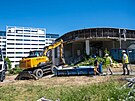 Zan demolice bval budovy banky na nmst Prce ve Zln, kde vznikne nov...