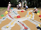 Novinku u v parku vyzkouely dti z humpoleck kolky Questo School a z dtsk...