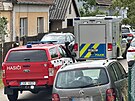 Kriminalist a hasii zasahuj v obci Pyely na Beneovsku kvli podezen na...