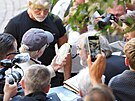 Ke karlovarskému hotelu Pupp p�ijela hlavní hv�zda leto�ního filmového...