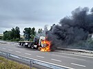 Kamion po nrazu zaal hoet. (9. ervence 2025) 