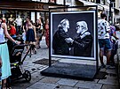 Celou karlovarskou kolonádu letos obzvlá���uje série fotografií p�ipomínající...