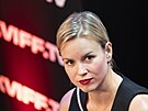 Patricie Pagá�ová b�hem debaty o herecké sebeprezentaci a p�edstavení nové...