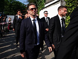 Bývalý hrá Liverpoolu James Milner na pohbu portugalských fotbalist Dioga...