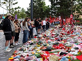 Pietní místo v Liverpoolu k uctní památky fotbalisty Dioga Joty, který zemel...