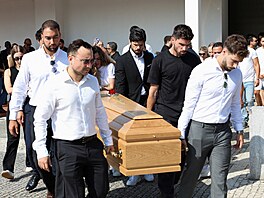 Poheb portugalských fotbalist Dioga Joty a Andrého Silvy v Gondomaru