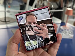 Samsung Galaxy Z Flip 7