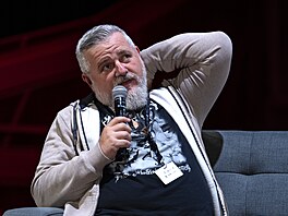 Videoherní designér Daniel Vávra bhem debaty KVIFF Talk v Císaských lázních...