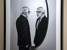 V karlovarské Sparkasse Gallery odhalilo vedení festivalu spolu s autorem Tonem...