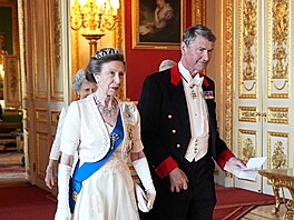 Princezna Anna a její manel Tim Laurence na banketu na hrad Windsor (8....