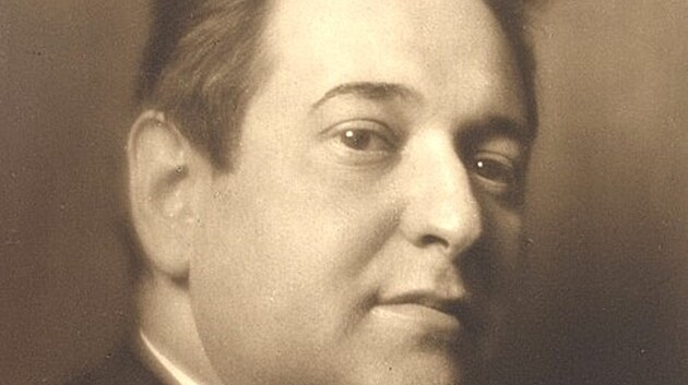 Brnnsk rodk Erich Wolfgang Korngold byl zakladatelem filmov hudby a v roce 1939 zskal Oscara za hudbu ke kultovnmu filmu Dobrodrustv Robina Hooda. Jeho rodn dm nov ponese jmno Rezidence Korngold.