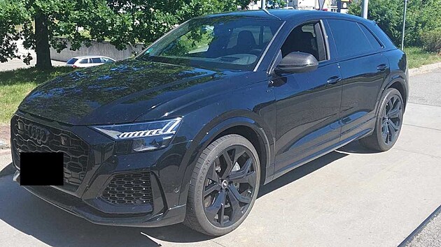 Incident z letonho 30. ervna rozhodn nebyl pro majitele Audi RS Q8 ojedinl. Pestupk m na svm kont spoustu.