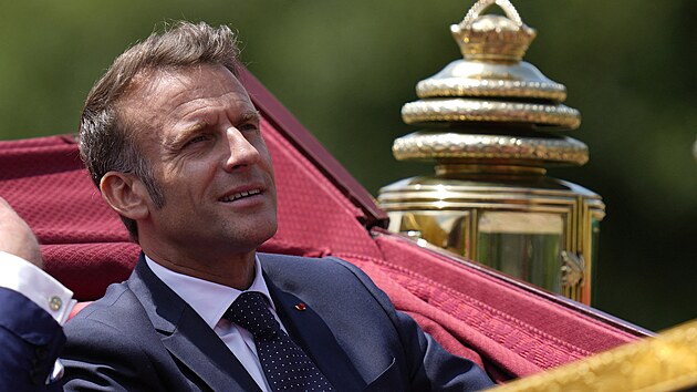 Francouzsk prezident Emmanuel Macron zahjil tdenn sttn nvtvu Velk Britnie zamenou na poslen vztah a spoluprce mezi obma zemmi (8. ervence 2025)