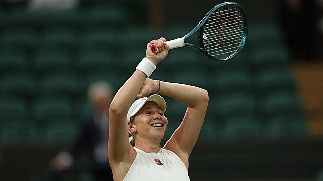 Radost Amandy Anisimovov po postupu do tvrtfinle Wimbledonu.
