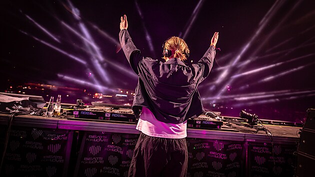 Ji po nkolikt vystoupil na Beats for Love britsk hitmaker Sub Focus.
