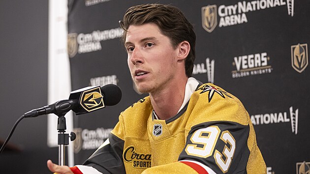 Hokejový úto�ník Mitch Marner je novou hv�zdou Vegas Golden Knights, p�estoupil...