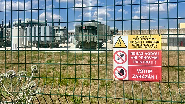 Rozvodna ve Vkov na Lounsku. Prv zde podle EPS vznikl prvotn problm, kter nsledn zpsobil kolaps sti energetick soustavy v republice. (4. ervence 2025)
