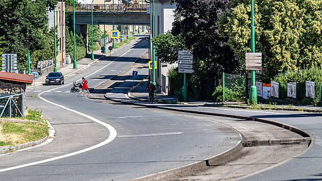 V Jaromi zaaly opravy prtahu, tvo se kolony. (30. ervna 2025)