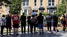 Fanouci Liverpoolu truchlí po úmrtí Dioga Joty.