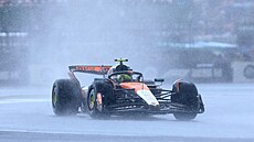 Lando Norris z McLarenu v prbhu detivé Velké ceny Velké Británie formule 1.