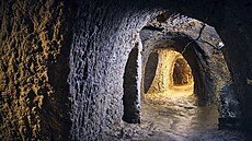 Po vyistní dnes známé podzemní soustavy v letech 1999 a 2002 se zjistilo, e...