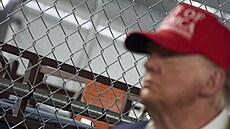 Americký prezident Donald Trump v úterý na Florid otevel detenní zaízení...