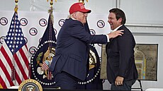 Americký prezident Donald Trump v úterý na Florid otevel detenní zaízení...