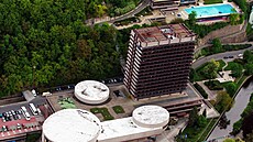 Inspirací autor�m byl brutalismus Le Corbusiera a britských architekt�. (2010)