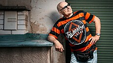 Lou Fanánek Hagen se tí na turné po esku. Kapele Ti sestry je práv...