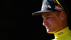 STÁLE VE LUTÉ. Mathieu van der Poel drí po 4. etap lutý dres, pestoe má...