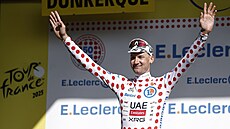 Tim Wellens si ve tetí etap pevzal puntíkatý dres od týmového kolegy Tadeje...