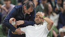 Léka oetuje Grigore Dimitrova v osmifinále Wimbledonu.