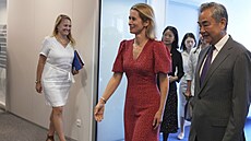 �ínský ministr zahrani�í Wang I se setkal se �éfkou evropské diplomacie Kajou...