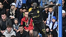 Slávistický fotbalista Malick Diouf slaví gól do sít Liberce.