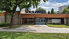 Souasná podoba objektu bývalého kina Vesmír v centru Orlové. eká ho demolice....