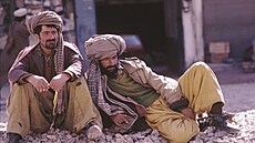 Afghántí mudahedíni v pákistánském Péávaru (1984)